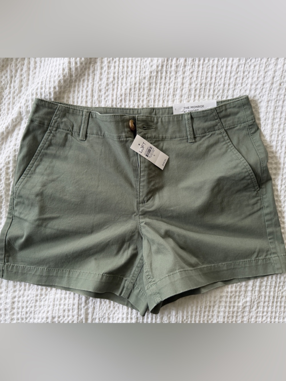 LOFT Olive Green High-Rise 4in Shorts